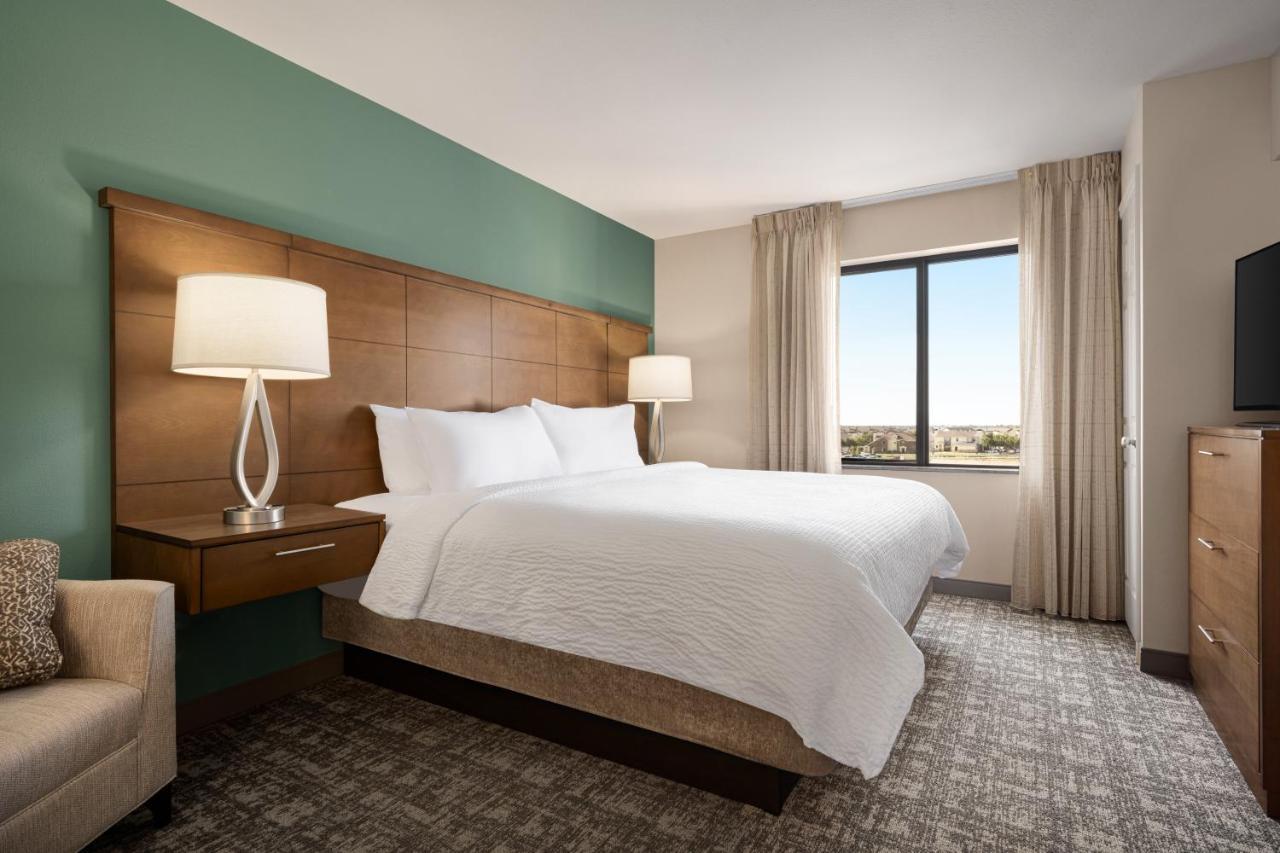 Staybridge City-quail Springs By Ihg Hotel 3*