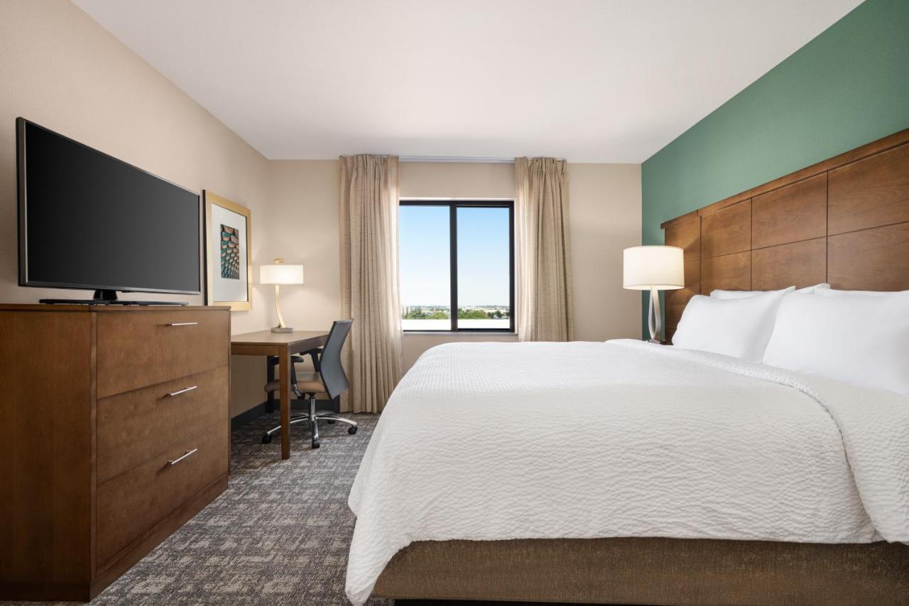 Staybridge City-quail Springs By Ihg Hotel 3*