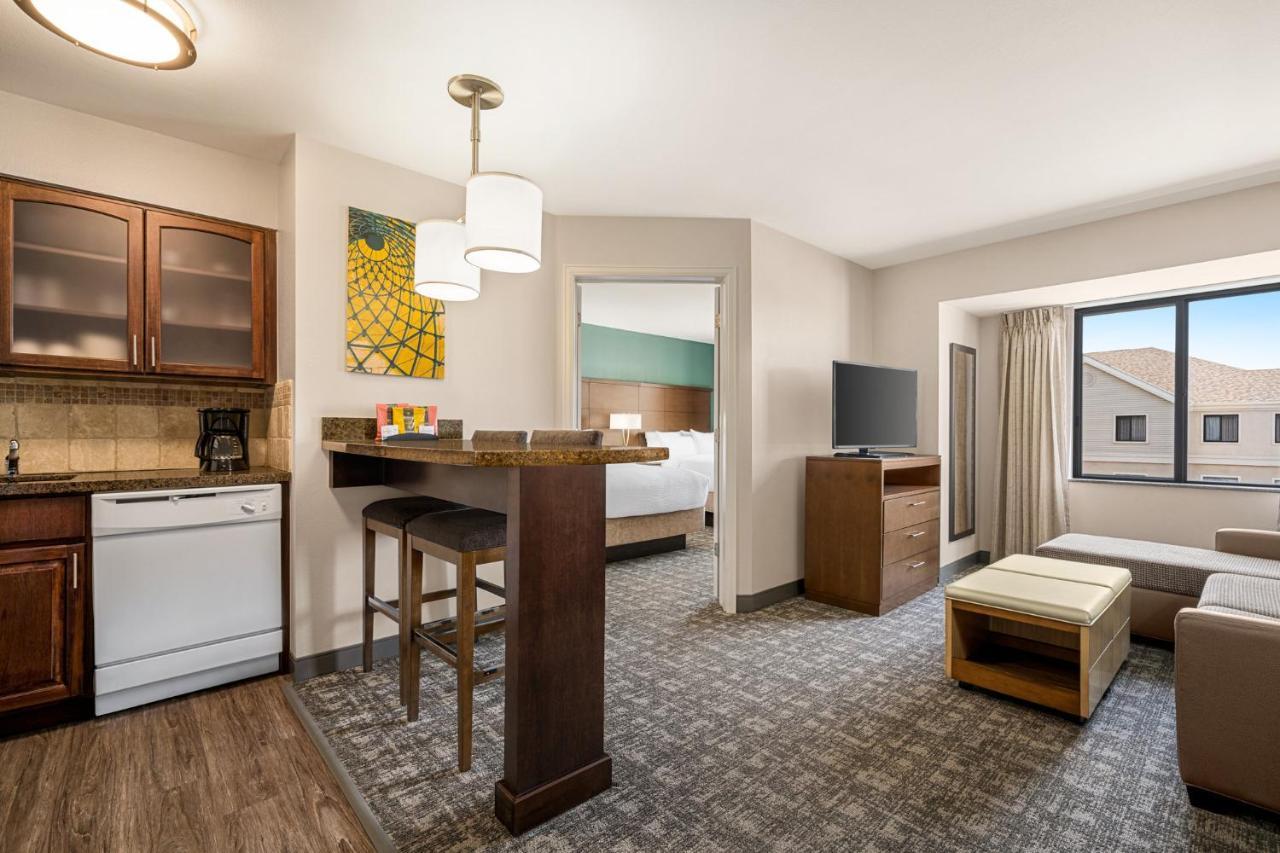 Staybridge City-quail Springs By Ihg Hotel 3*